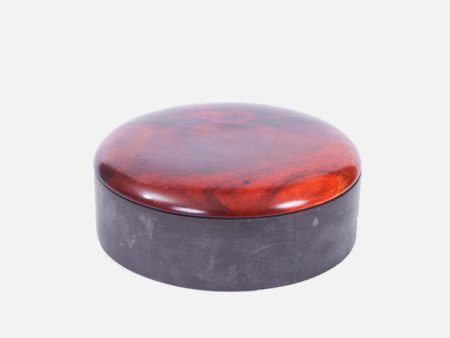 Round-shaped Duan Inkstone (6-inch) (Song Cave) For Sale